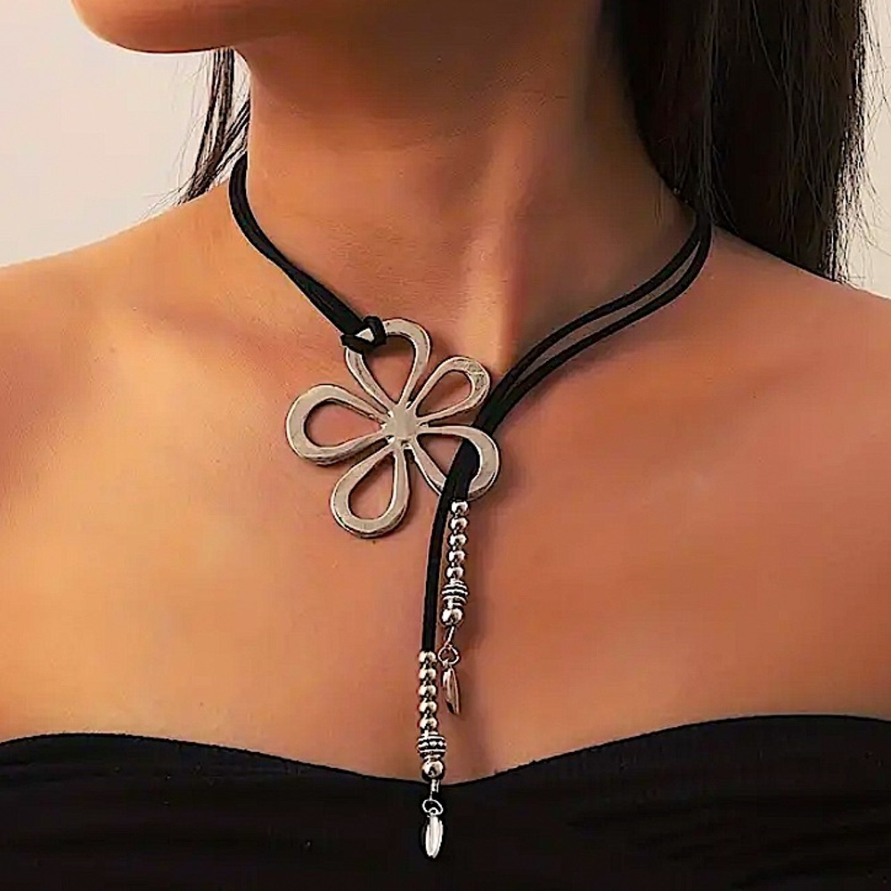 Flower Vintage Statement Pendant Necklace, Bohemian, Boho, Tribal Daisy